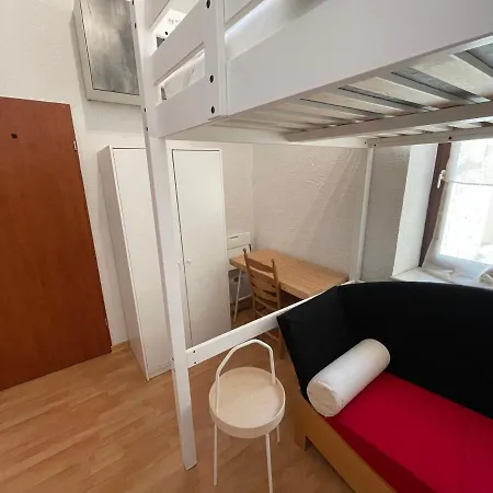 Leon